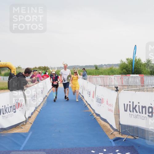 22.06.2025 - Viking Triathlon MichiJ http://msf.ph/oto/8111307 22.06.2025 16:40:54 Ziel 649 meine-sportfotos.de