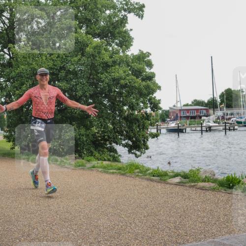 22.06.2025 - Viking Triathlon KatJ http://msf.ph/oto/8111334 22.06.2025 15:03:26 Laufen 64 meine-sportfotos.de