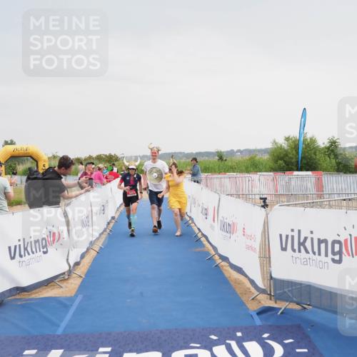 22.06.2025 - Viking Triathlon MichiJ http://msf.ph/oto/8111345 22.06.2025 16:40:54 Ziel 649 meine-sportfotos.de