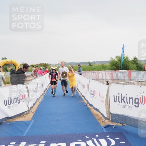22.06.2025 - Viking Triathlon MichiJ http://msf.ph/oto/8111363 22.06.2025 16:40:55 Ziel 649 meine-sportfotos.de