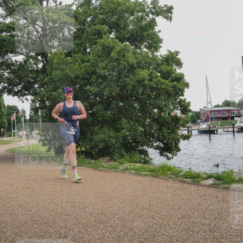 22.06.2025 - Viking Triathlon KatJ http://msf.ph/oto/8111367 22.06.2025 15:03:37 Laufen 140 meine-sportfotos.de
