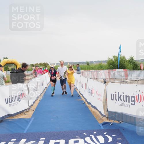 22.06.2025 - Viking Triathlon MichiJ http://msf.ph/oto/8111376 22.06.2025 16:40:55 Ziel 649 meine-sportfotos.de