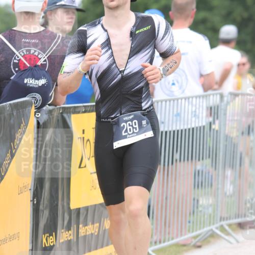 22.06.2025 - Viking Triathlon H.Heesch http://msf.ph/oto/8111395 22.06.2025 14:46:57 Laufen 269, 513, 625 meine-sportfotos.de
