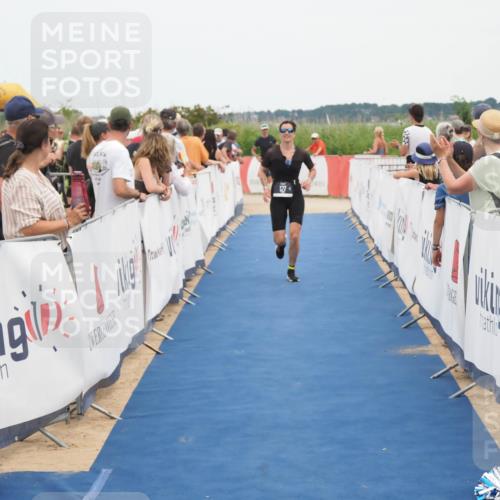 22.06.2025 - Viking Triathlon MichiJ http://msf.ph/oto/8111412 22.06.2025 15:02:38 Ziel 127, 529 meine-sportfotos.de