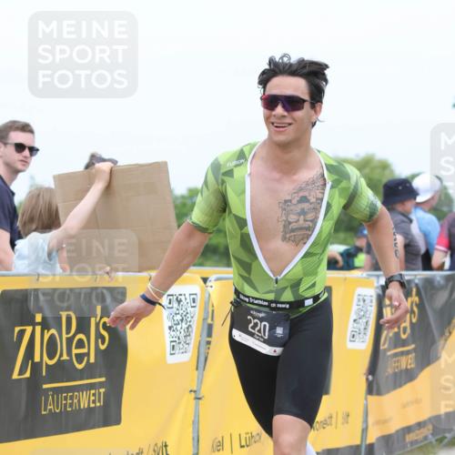 22.06.2025 - Viking Triathlon H.Heesch http://msf.ph/oto/8111429 22.06.2025 14:47:17 Laufen 220 meine-sportfotos.de