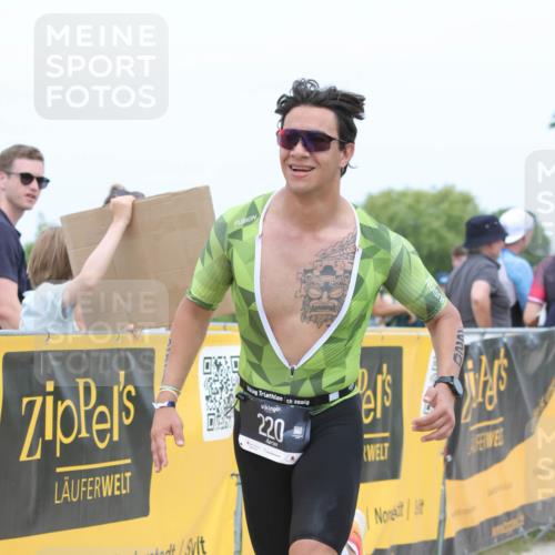 22.06.2025 - Viking Triathlon H.Heesch http://msf.ph/oto/8111436 22.06.2025 14:47:17 Laufen 220 meine-sportfotos.de