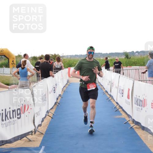 22.06.2025 - Viking Triathlon MichiJ http://msf.ph/oto/8111442 22.06.2025 16:23:18 Ziel 634 meine-sportfotos.de