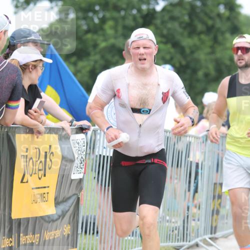22.06.2025 - Viking Triathlon H.Heesch http://msf.ph/oto/8111443 22.06.2025 14:47:26 Laufen 61, 556, 607 meine-sportfotos.de