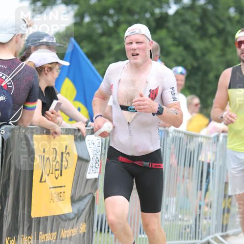22.06.2025 - Viking Triathlon H.Heesch http://msf.ph/oto/8111448 22.06.2025 14:47:26 Laufen 61, 556, 607 meine-sportfotos.de