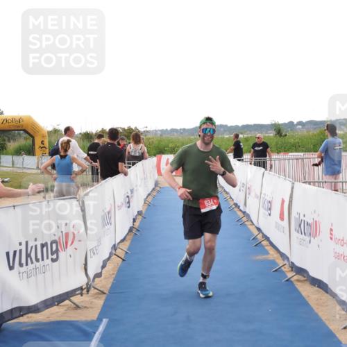 22.06.2025 - Viking Triathlon MichiJ http://msf.ph/oto/8111458 22.06.2025 16:23:19 Ziel 634 meine-sportfotos.de