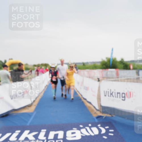 22.06.2025 - Viking Triathlon MichiJ http://msf.ph/oto/8111478 22.06.2025 16:40:55 Ziel 649 meine-sportfotos.de