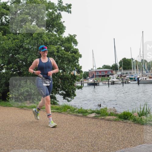 22.06.2025 - Viking Triathlon KatJ http://msf.ph/oto/8111480 22.06.2025 15:03:38 Laufen 140 meine-sportfotos.de