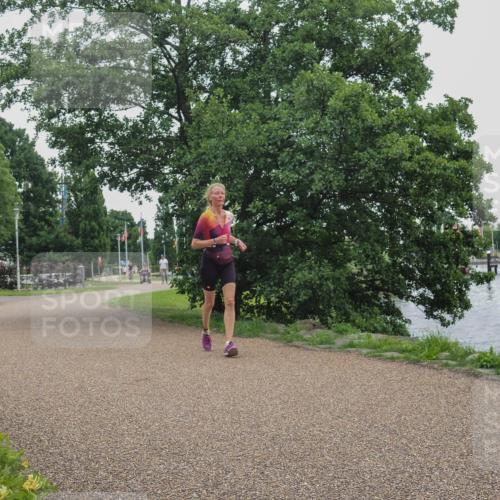 22.06.2025 - Viking Triathlon KatJ http://msf.ph/oto/8111494 22.06.2025 16:03:52 Laufen 436 meine-sportfotos.de