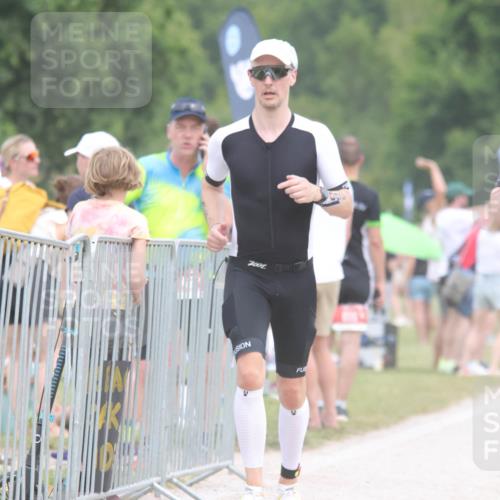 22.06.2025 - Viking Triathlon H.Heesch http://msf.ph/oto/8111498 22.06.2025 14:47:31 Laufen 61, 360, 469, 532, 556, 607 meine-sportfotos.de