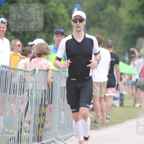 22.06.2025 - Viking Triathlon H.Heesch http://msf.ph/oto/8111516 22.06.2025 14:47:31 Laufen 61, 360, 469, 532, 556, 607 meine-sportfotos.de