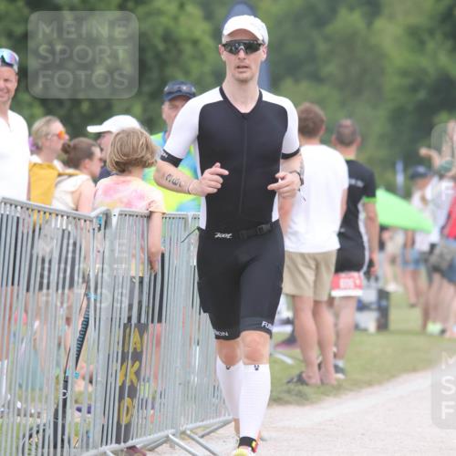 22.06.2025 - Viking Triathlon H.Heesch http://msf.ph/oto/8111522 22.06.2025 14:47:32 Laufen 61, 360, 469, 532, 607 meine-sportfotos.de
