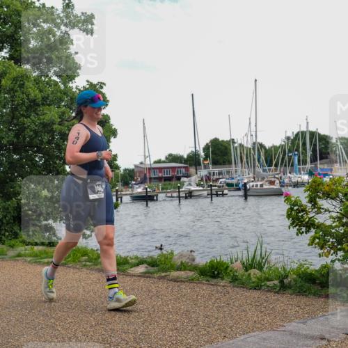 22.06.2025 - Viking Triathlon KatJ http://msf.ph/oto/8111523 22.06.2025 15:03:38 Laufen 140 meine-sportfotos.de