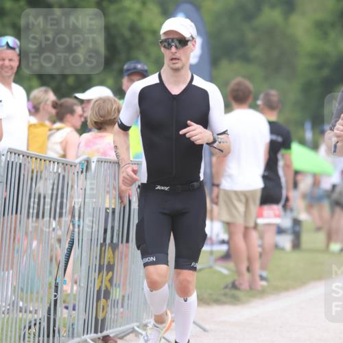 22.06.2025 - Viking Triathlon H.Heesch http://msf.ph/oto/8111531 22.06.2025 14:47:32 Laufen 61, 360, 469, 532, 607 meine-sportfotos.de