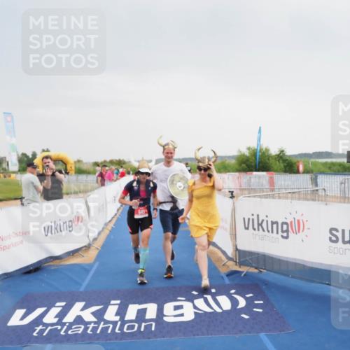 22.06.2025 - Viking Triathlon MichiJ http://msf.ph/oto/8111606 22.06.2025 16:40:57 Ziel 649 meine-sportfotos.de