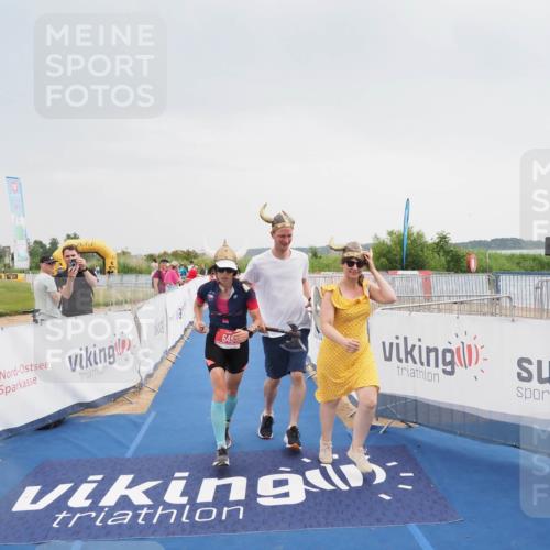 22.06.2025 - Viking Triathlon MichiJ http://msf.ph/oto/8111632 22.06.2025 16:40:57 Ziel 649 meine-sportfotos.de