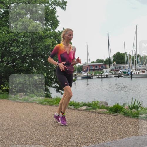 22.06.2025 - Viking Triathlon KatJ http://msf.ph/oto/8111658 22.06.2025 16:03:54 Laufen 436 meine-sportfotos.de