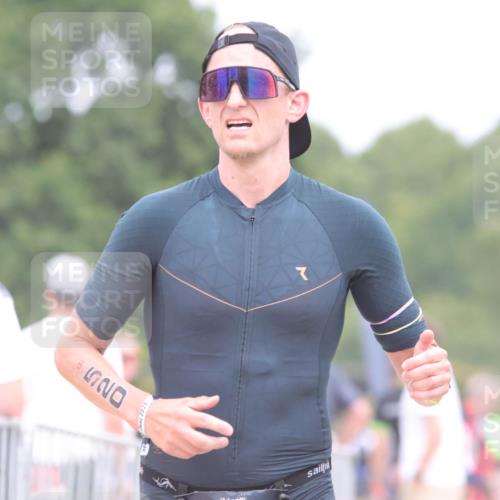 22.06.2025 - Viking Triathlon H.Heesch http://msf.ph/oto/8111664 22.06.2025 14:47:48 Laufen 22, 145, 362, 520 meine-sportfotos.de