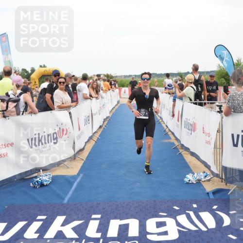 22.06.2025 - Viking Triathlon MichiJ http://msf.ph/oto/8111668 22.06.2025 15:02:40 Ziel 127, 529 meine-sportfotos.de