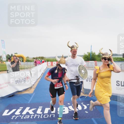 22.06.2025 - Viking Triathlon MichiJ http://msf.ph/oto/8111691 22.06.2025 16:40:57 Ziel 649 meine-sportfotos.de