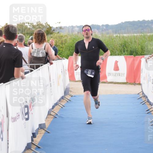 22.06.2025 - Viking Triathlon MichiJ http://msf.ph/oto/8111693 22.06.2025 16:24:28 Ziel 51 meine-sportfotos.de