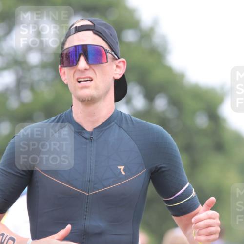 22.06.2025 - Viking Triathlon H.Heesch http://msf.ph/oto/8111699 22.06.2025 14:47:49 Laufen 22, 145, 362, 520 meine-sportfotos.de