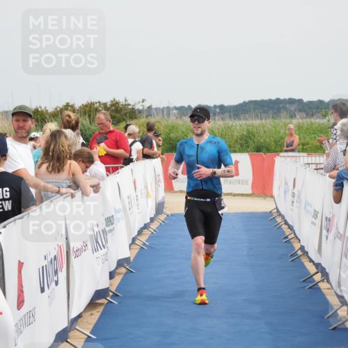 22.06.2025 - Viking Triathlon MichiJ http://msf.ph/oto/8111716 22.06.2025 14:53:29 Ziel 486 meine-sportfotos.de