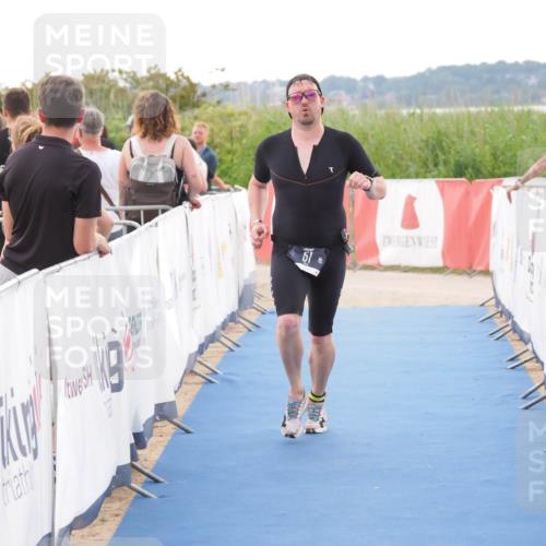 22.06.2025 - Viking Triathlon MichiJ http://msf.ph/oto/8111752 22.06.2025 16:24:29 Ziel 51 meine-sportfotos.de