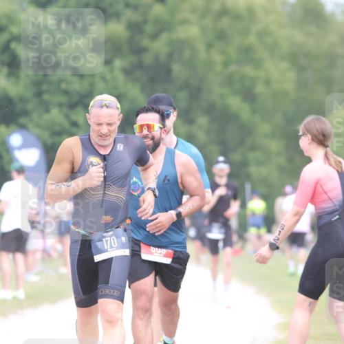 22.06.2025 - Viking Triathlon H.Heesch http://msf.ph/oto/8111765 22.06.2025 14:48:08 Laufen 57, 170, 609 meine-sportfotos.de