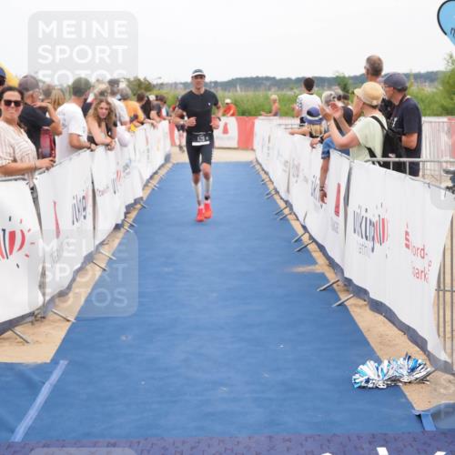 22.06.2025 - Viking Triathlon MichiJ http://msf.ph/oto/8111782 22.06.2025 15:02:42 Ziel 127, 529 meine-sportfotos.de
