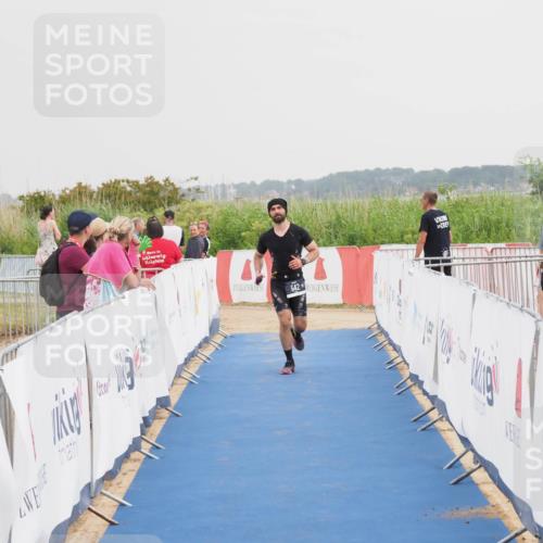 22.06.2025 - Viking Triathlon MichiJ http://msf.ph/oto/8111803 22.06.2025 16:41:07 Ziel 542 meine-sportfotos.de