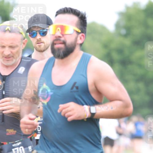 22.06.2025 - Viking Triathlon H.Heesch http://msf.ph/oto/8111841 22.06.2025 14:48:13 Laufen 57, 170, 193, 609 meine-sportfotos.de