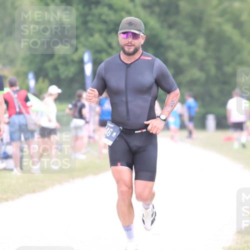 22.06.2025 - Viking Triathlon H.Heesch http://msf.ph/oto/8111901 22.06.2025 14:48:26 Laufen 546 meine-sportfotos.de