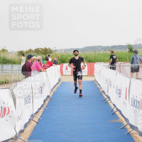 22.06.2025 - Viking Triathlon MichiJ http://msf.ph/oto/8111902 22.06.2025 16:41:08 Ziel 542 meine-sportfotos.de
