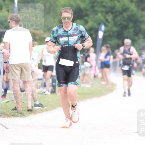 22.06.2025 - Viking Triathlon H.Heesch http://msf.ph/oto/8111922 22.06.2025 14:48:32 Laufen 376, 546 meine-sportfotos.de