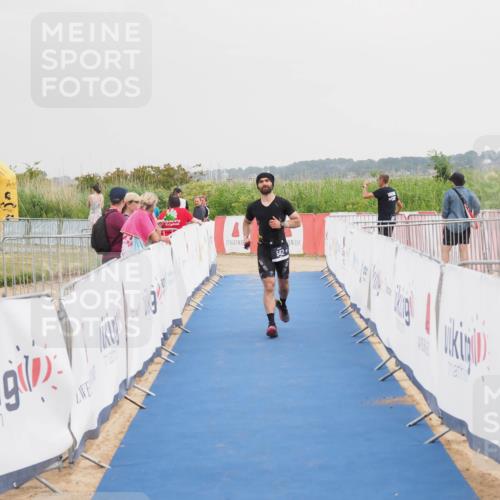 22.06.2025 - Viking Triathlon MichiJ http://msf.ph/oto/8111937 22.06.2025 16:41:08 Ziel 542 meine-sportfotos.de