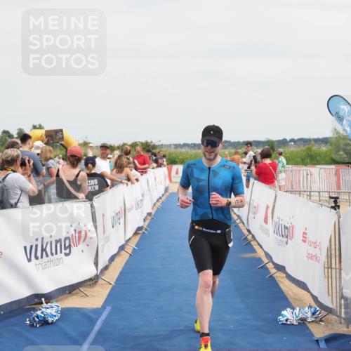22.06.2025 - Viking Triathlon MichiJ http://msf.ph/oto/8111972 22.06.2025 14:53:31 Ziel 486 meine-sportfotos.de
