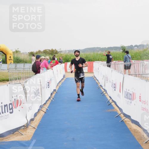 22.06.2025 - Viking Triathlon MichiJ http://msf.ph/oto/8111994 22.06.2025 16:41:09 Ziel 542 meine-sportfotos.de