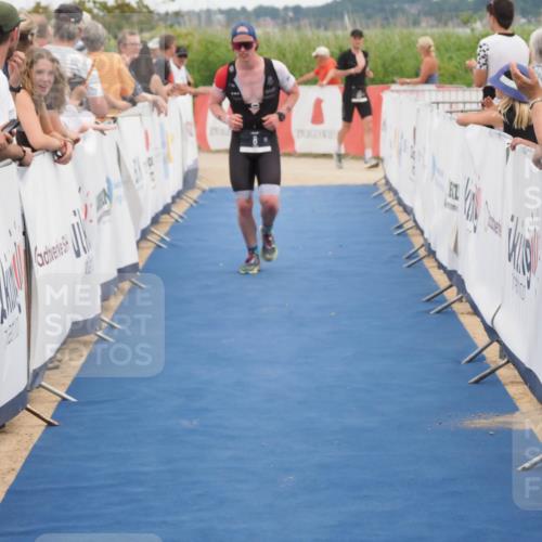 22.06.2025 - Viking Triathlon MichiJ http://msf.ph/oto/8111995 22.06.2025 15:02:48 Ziel 8, 529 meine-sportfotos.de
