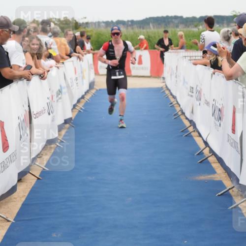 22.06.2025 - Viking Triathlon MichiJ http://msf.ph/oto/8112009 22.06.2025 15:02:48 Ziel 8, 529 meine-sportfotos.de