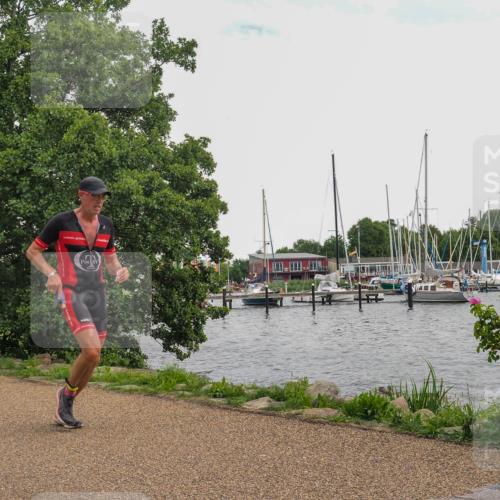 22.06.2025 - Viking Triathlon KatJ http://msf.ph/oto/8112017 22.06.2025 15:04:34 Laufen 615 meine-sportfotos.de