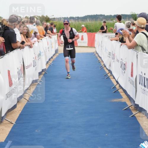22.06.2025 - Viking Triathlon MichiJ http://msf.ph/oto/8112036 22.06.2025 15:02:49 Ziel 8 meine-sportfotos.de