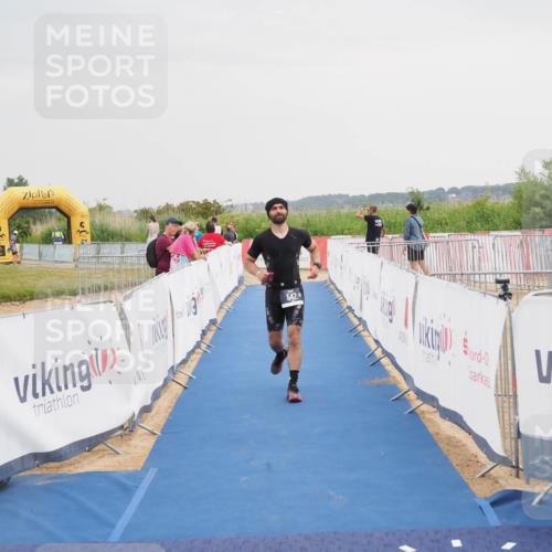 22.06.2025 - Viking Triathlon MichiJ http://msf.ph/oto/8112060 22.06.2025 16:41:10 Ziel 542 meine-sportfotos.de