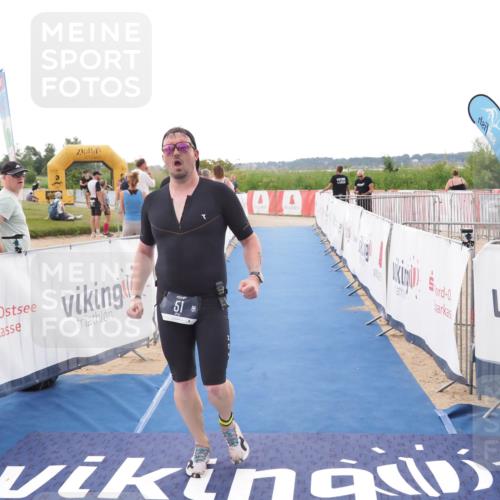 22.06.2025 - Viking Triathlon MichiJ http://msf.ph/oto/8112066 22.06.2025 16:24:31 Ziel 51 meine-sportfotos.de