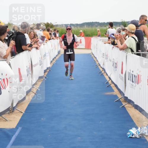 22.06.2025 - Viking Triathlon MichiJ http://msf.ph/oto/8112067 22.06.2025 15:02:49 Ziel 8 meine-sportfotos.de