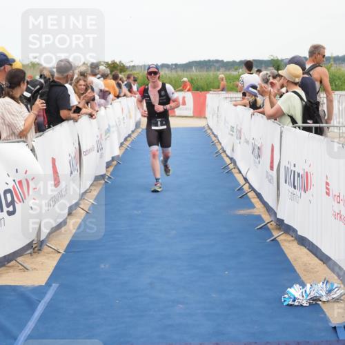 22.06.2025 - Viking Triathlon MichiJ http://msf.ph/oto/8112085 22.06.2025 15:02:49 Ziel 8 meine-sportfotos.de